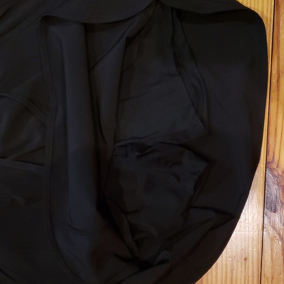 RBX, Women's, Black Skort, Size Medium w/side pockets and drawstring waist - Picture 5 of 5